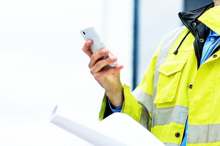 Biały telefon